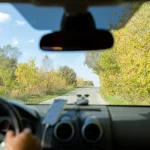 Conduite d'une voiture sur une route de campagne, trajet donnant droit à des frais kilométriques