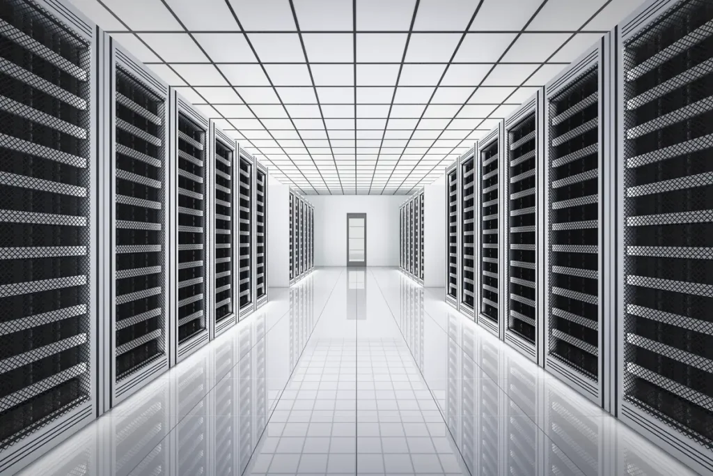Allée d'une salle de serveurs informatiques